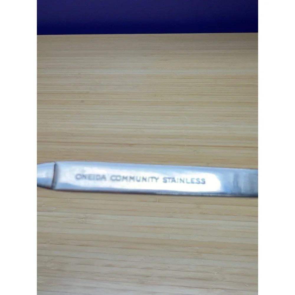Oneida Community Isabella Master Butter Knife Stainless Flatware 6-5/8